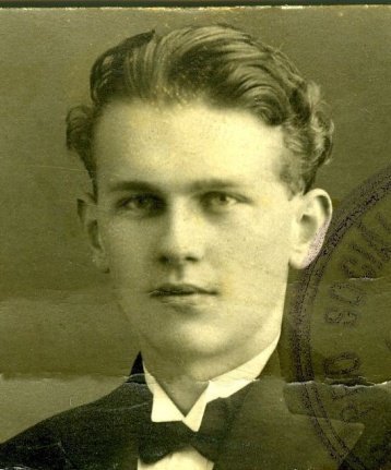 JUDr. Alexandr Jaroš, *1909, tajemník ministra pošt pátera F. Hály (po roce 1945)