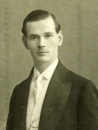 Roku 1934 se vlastníkem domu č. 36/1 stává Ladislav Václavek (*1890)